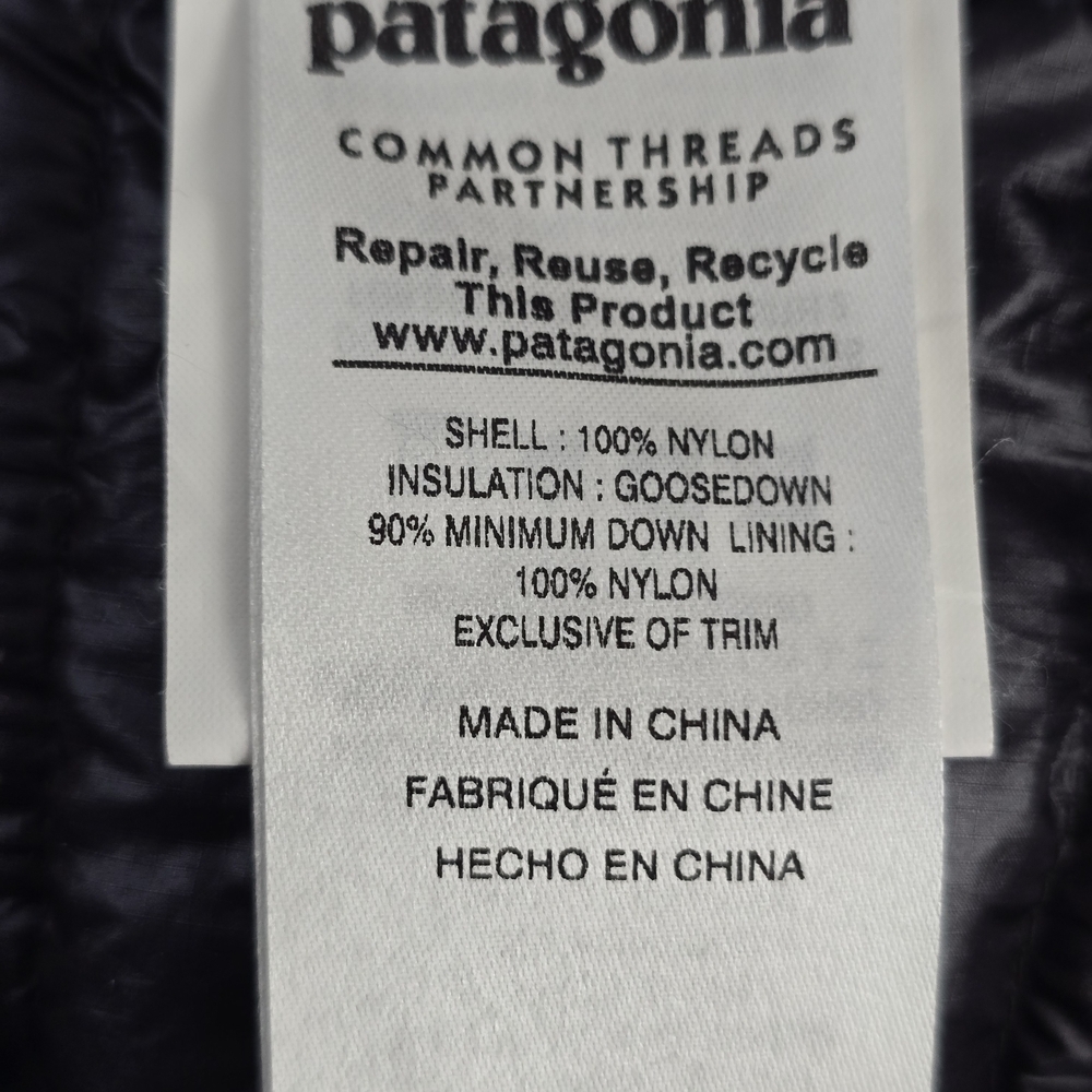 Patagonia Women's Ultralight Black Down Quilted Vest Size S - Picture 5 of 5